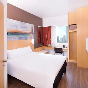 3* Отель Ibis One - World Trade Centre